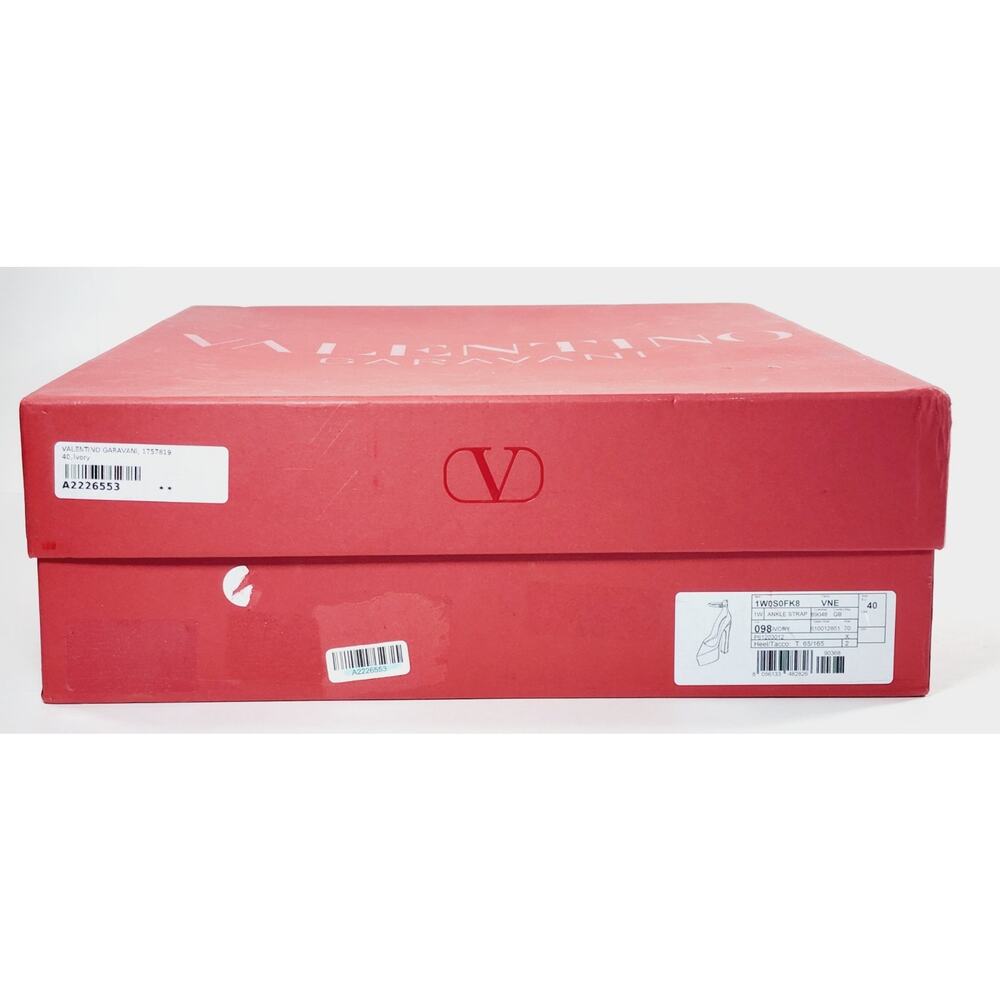 VALENTINO GARAVANI Leather Pump Shoes US10 VLogo . - Picture 16 of 16